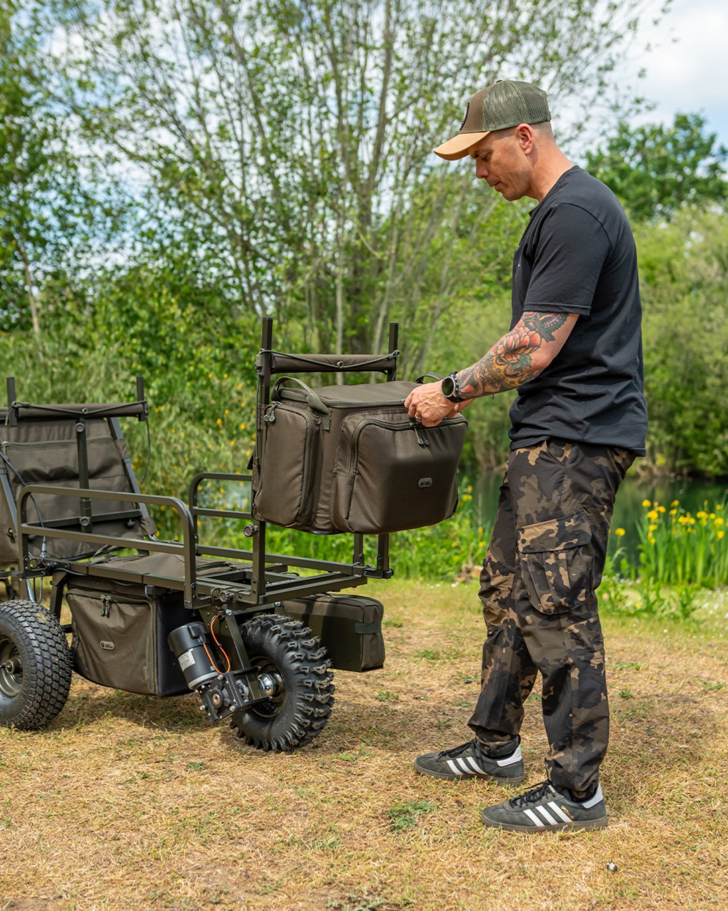 Large Front Barrow Bag Green